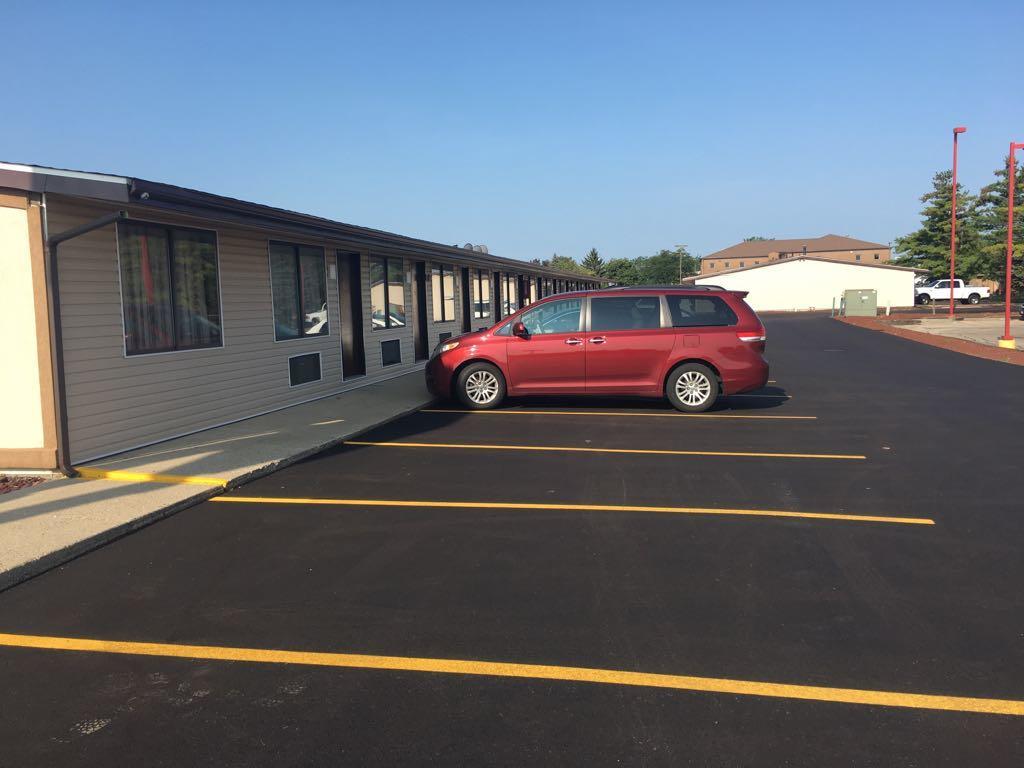Super 9 Motel Troy Екстер'єр фото