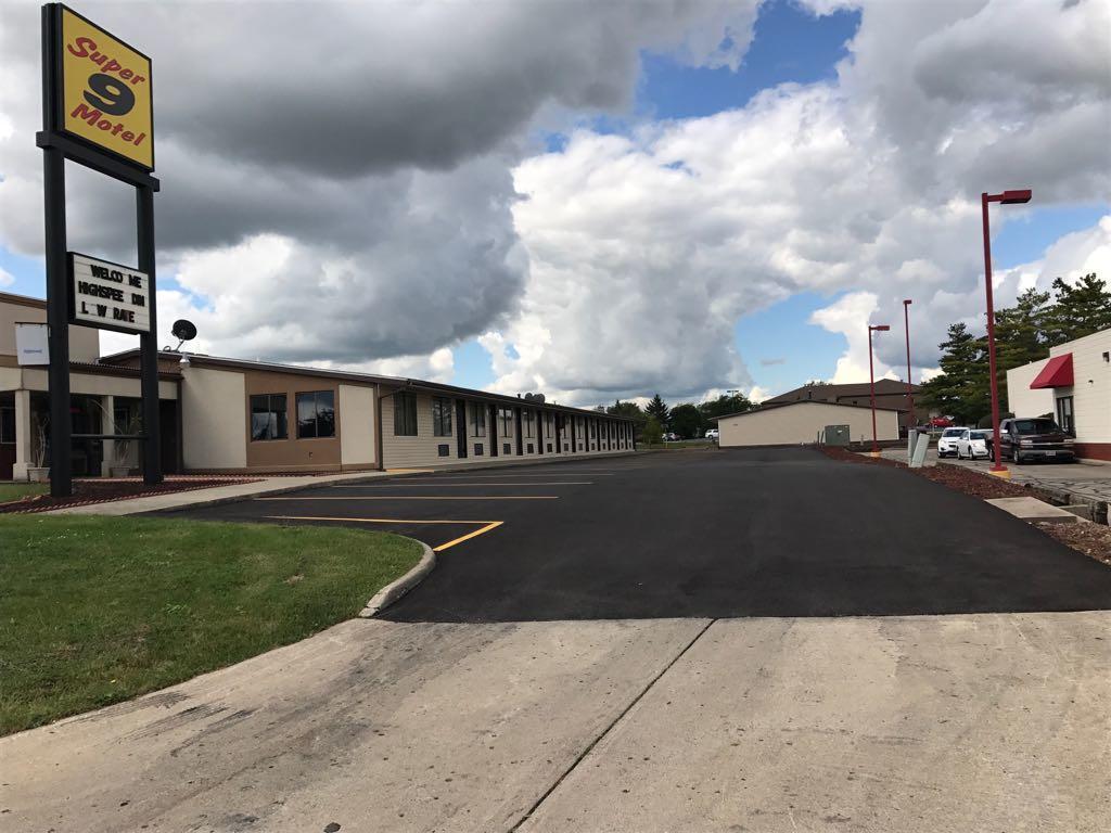 Super 9 Motel Troy Екстер'єр фото