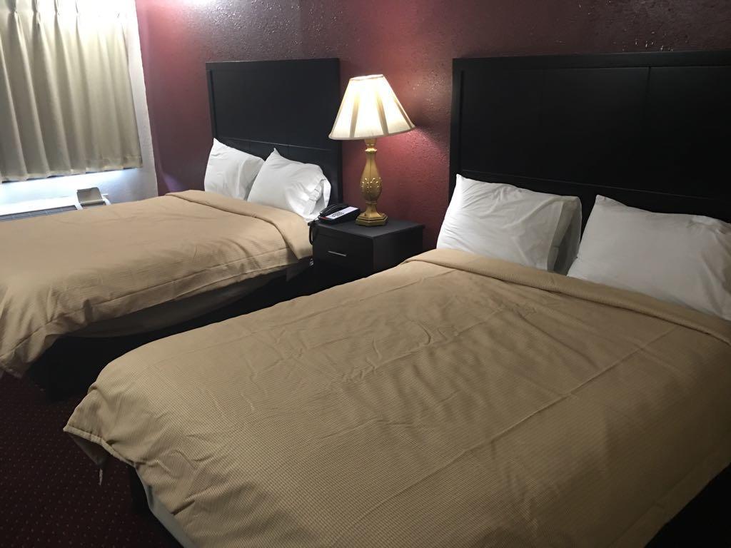 Super 9 Motel Troy Екстер'єр фото